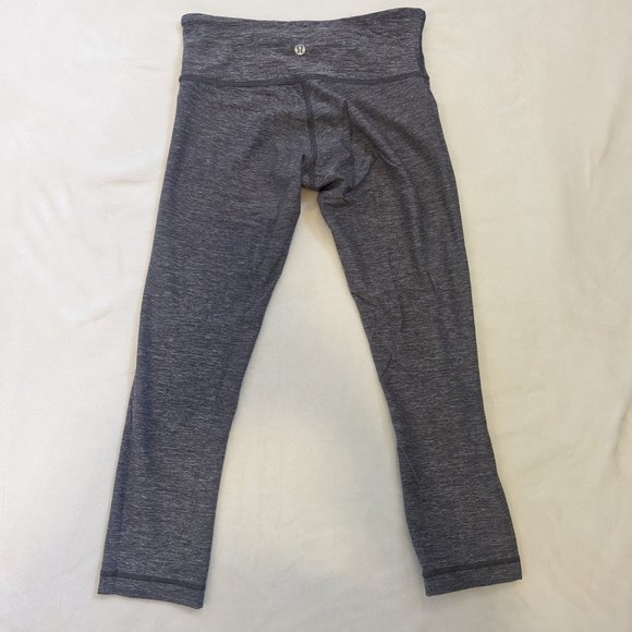 Lululemon 23" heather gray leggings - Size 4 - Picture 3 of 3